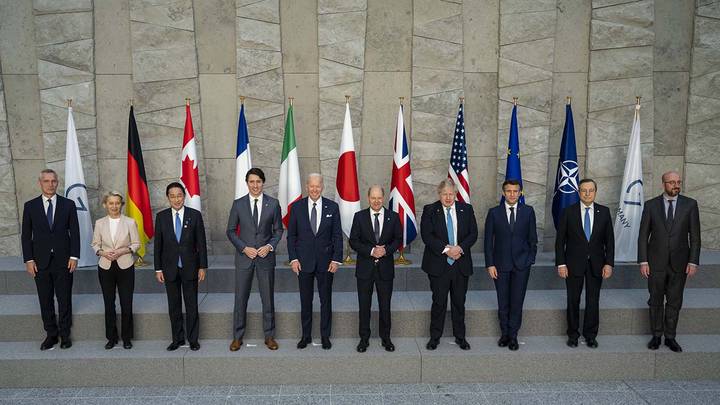 В Белом доме заявили о планах стран G7 сократить или запретить импорт нефти из РФ