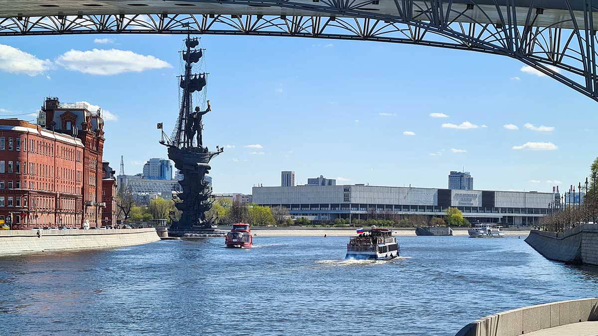 Пешеходный мост на стрелке острова Балчуг в Москве построят до конца года