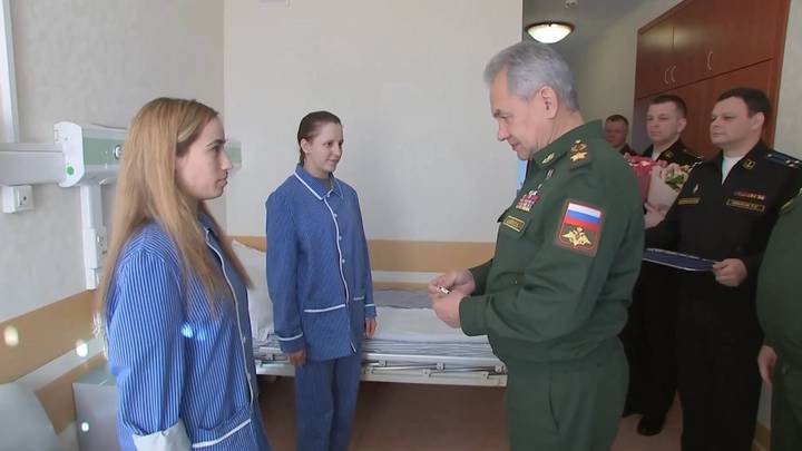 У подвига женское лицо: как женщины–военврачи спасают на передовой раненых солдат