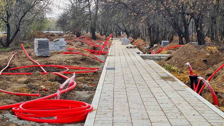 Комплексное благоустройство сквера началось в Вешняках