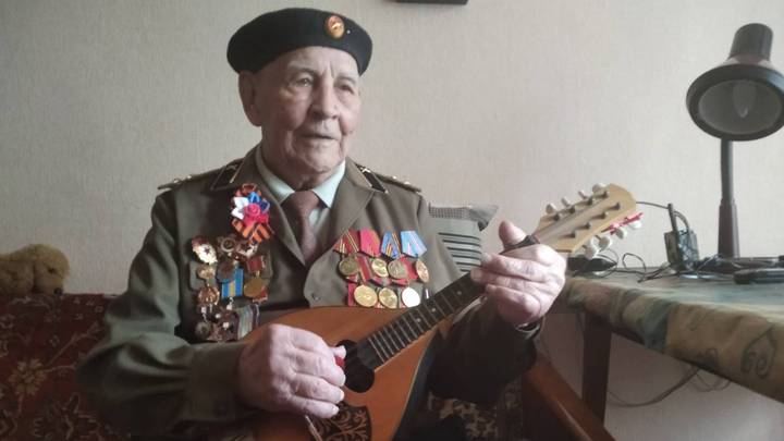 Маршем к звездам: ветеран из Донецка Карим Якубов — о боевом прошлом и об освобождении Праги