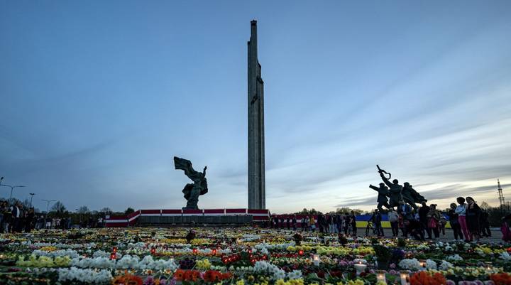 Парламент Латвии разрешил снос памятника Освободителям Риги