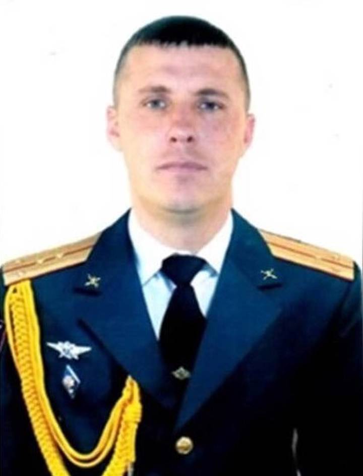 Бросился в огонь, спасая группу: каждый день российские военные совершают подвиги во имя будущей Победы