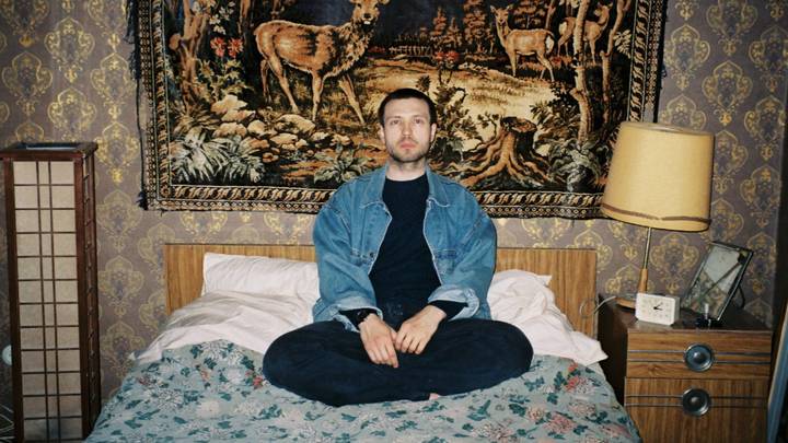 «Мир быстро меняется, нужно жить здесь и сейчас»: актер Иван Фоминов — о своем характере, романтике и нынешней эпохе