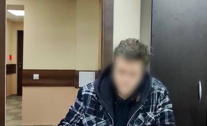 Мужчине в Москве предъявлено обвинение в растлении девочки через мессенджер