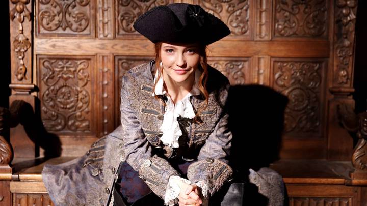 Юлия Хлынина в образе Елизаветы