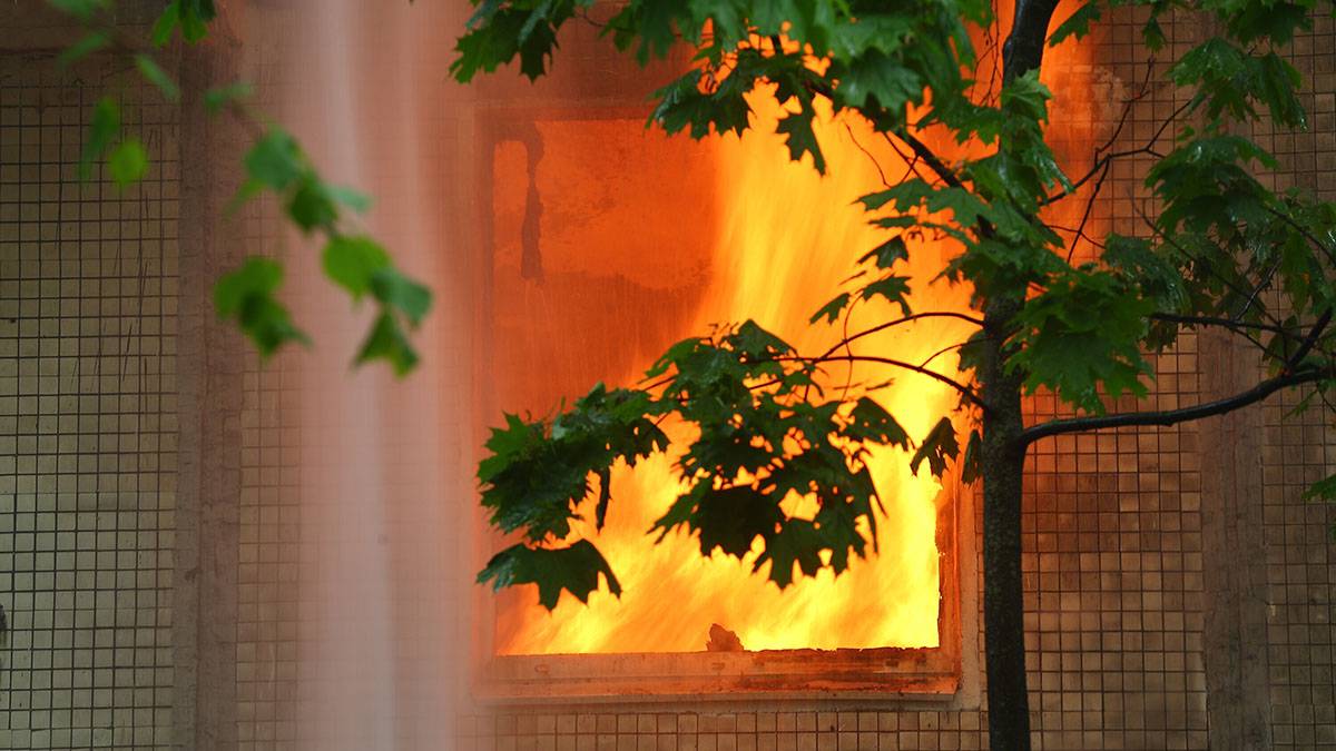 Один человек погиб в результате пожара в жилом доме на Дмитровском шоссе