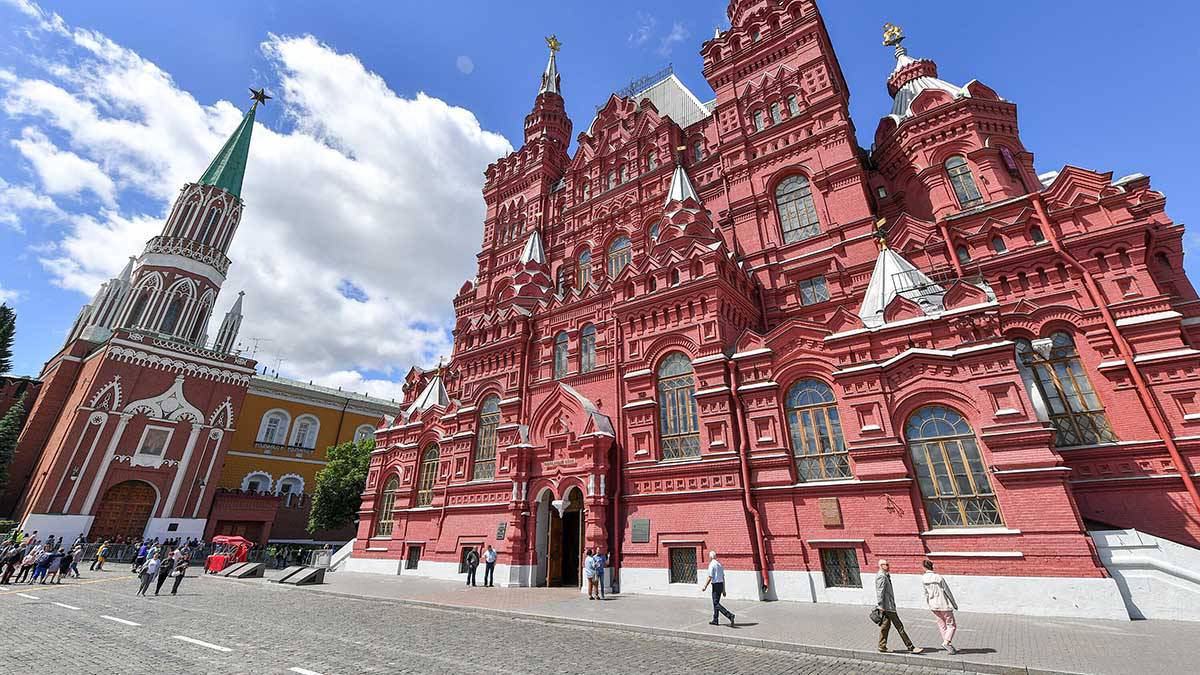 Собянин: Главархив Москвы опубликовал уникальные изображения столичных музеев