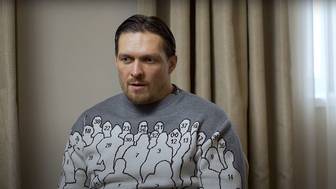 Боксер Усик отказался от звания абсолютного чемпиона мира по версии WBO