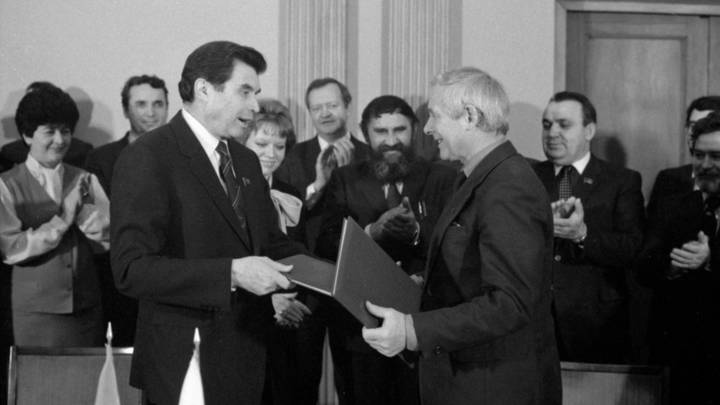 Подписание соглашения о сотрудничестве профсоюзов СССР и ПНР (Польской Народной Республикой)