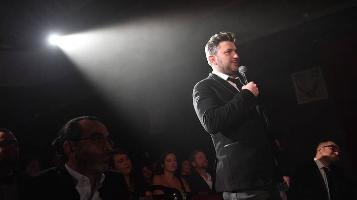 Глуховский* лишился всей недвижимости в России: оформление квартир на мать, продажа и арест жилья