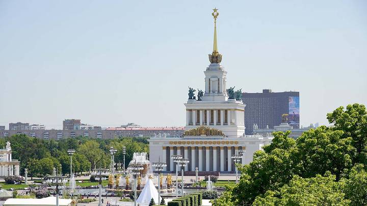 Москвичам рассказали, что подготовил «Фанерон. Город мечты» ко дню рождения ВДНХ