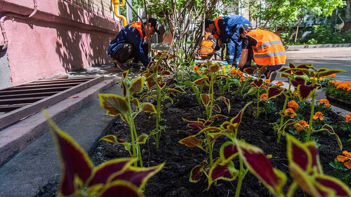 Работы по благоустройству переулков в центре Москвы завершили на 40 процентов