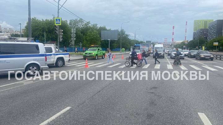 Три человека пострадали в ДТП с участием такси на Боровском шоссе