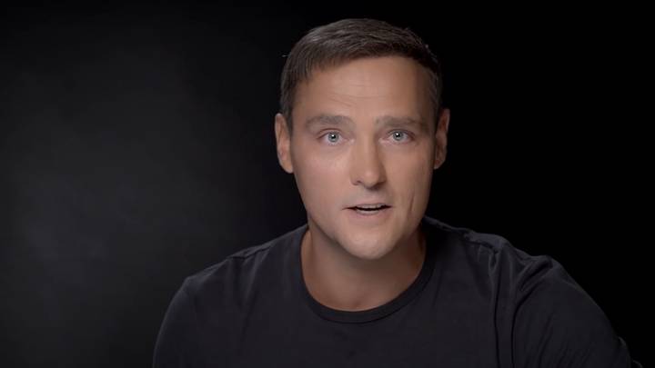 Брат Шатунова рассказал, как живет вдова певца после его смерти