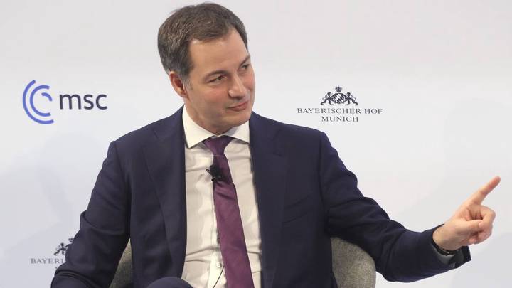 Премьер Бельгии: Саммит НАТО призвал Зеленского к военному решению конфликта
