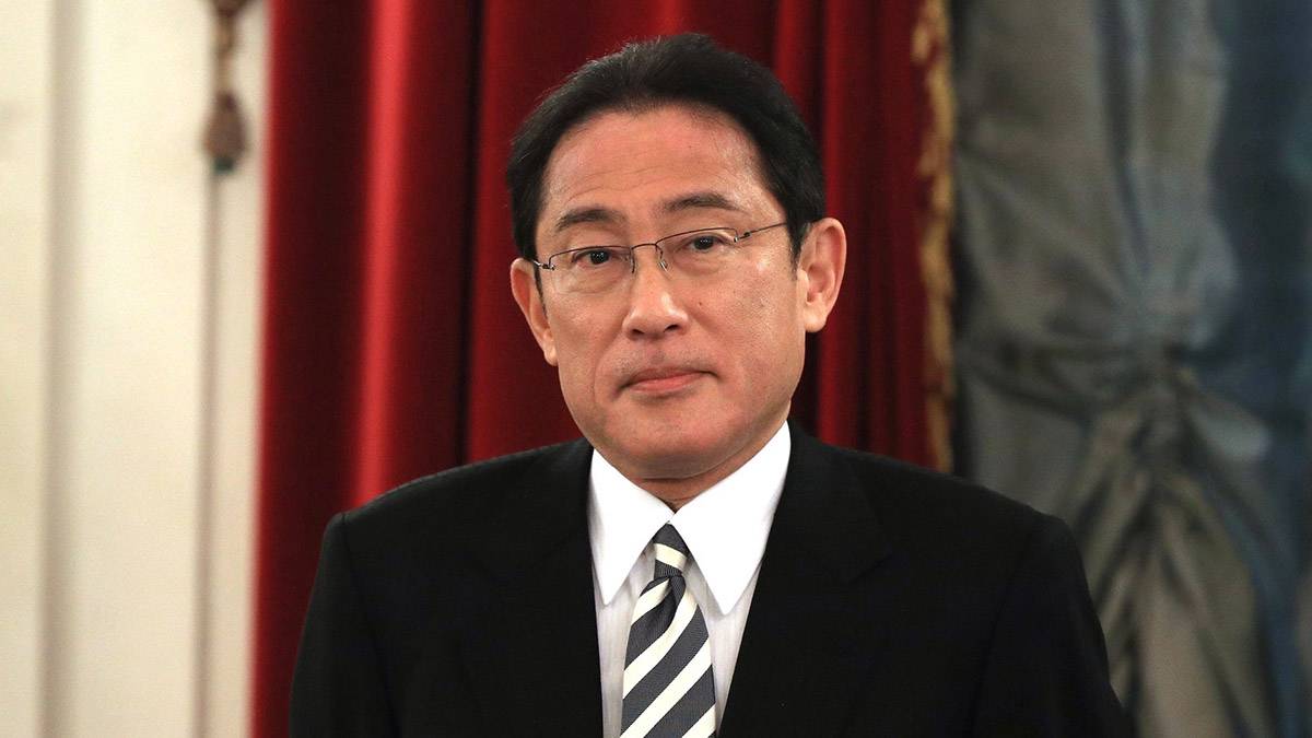 Премьер Японии заявил, что не видит условий для обсуждения мирного договора с РФ