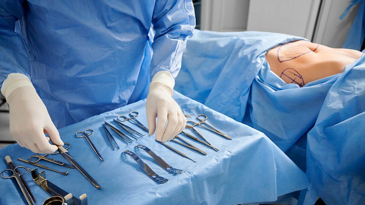 Пластический хирург Гончарова назвала самое удачное время для ринопластики