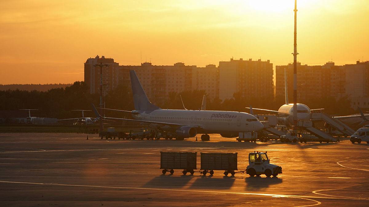 Росавиация продлила режим ограничения полетов в 11 аэропортов России