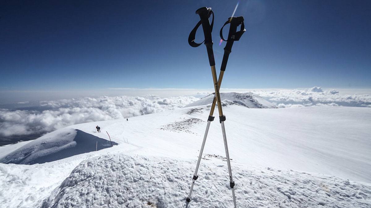 Альпинист погиб при восхождении на Эльбрус