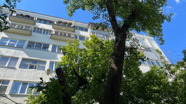 Капитальный ремонт стартовал в доме-коммуне на Гоголевском бульваре