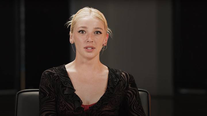 Baza: Неизвестный с битой пробрался в дом Ивлеевой в Подмосковье Baza: Неизвестный с битой пробрался в дом Ивлеевой в Подмосковье