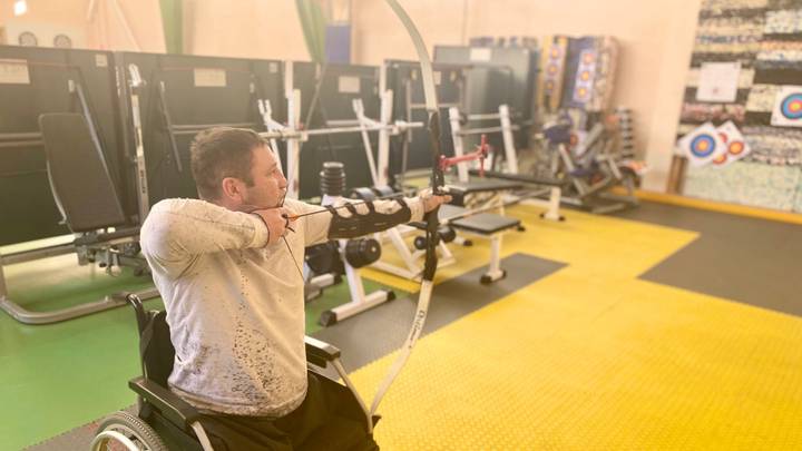 «Все паралимпийцы — победители»: москвич с инвалидностью рассказал о спортивной карьере