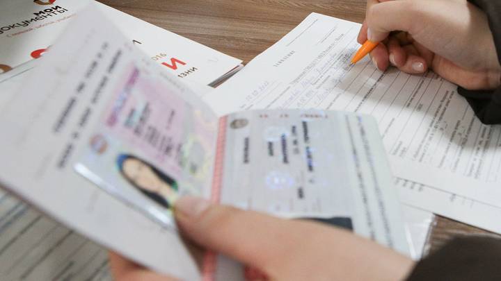 Замена водительского удостоверения в 2022 году: сроки, документы и цена