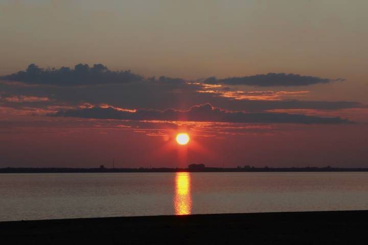 Закат на набережной Северной Двины