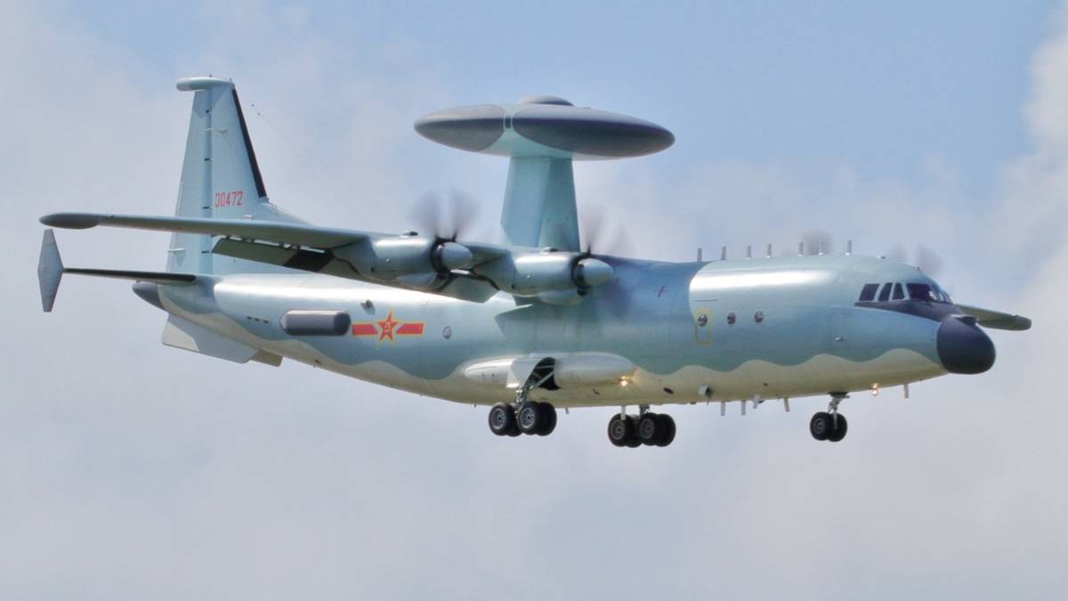 Минобороны Тайваня: 21 военный самолет Китая вошел в зону ПВО острова