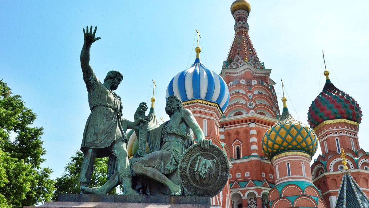 Реставрация памятника Минину и Пожарскому на Красной площади подходит к концу