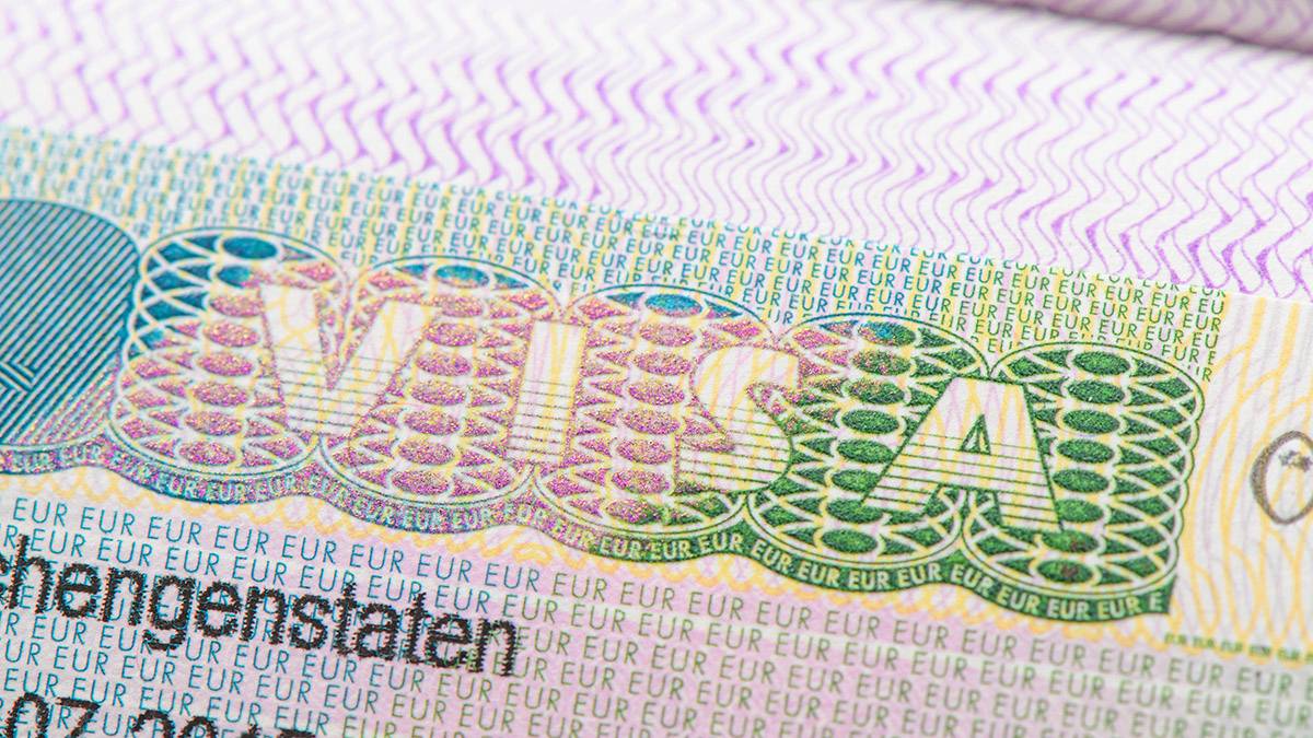 Визовые центры стран ЕС уведомили россиян о повышении стоимости шенгена
