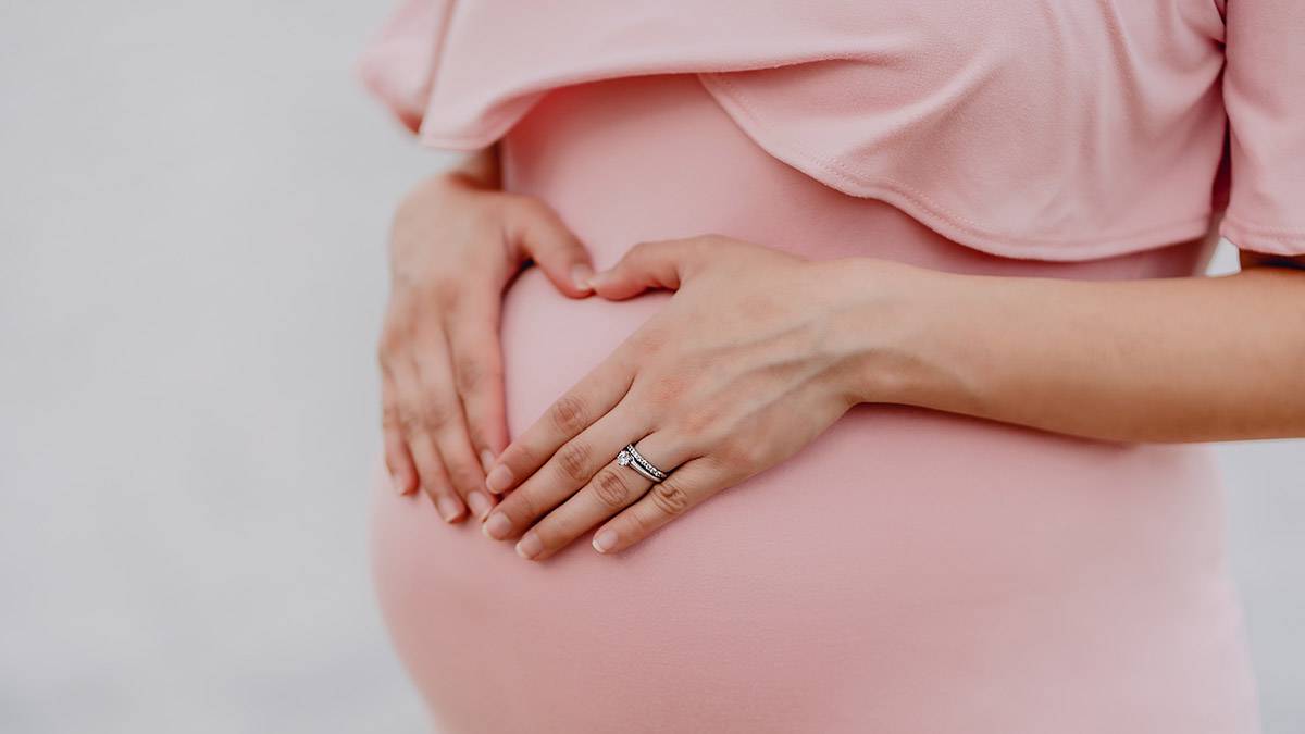 «Поможет увеличить рождаемость»: Волынец оценила предложение ГД об увеличении пособия для беременных