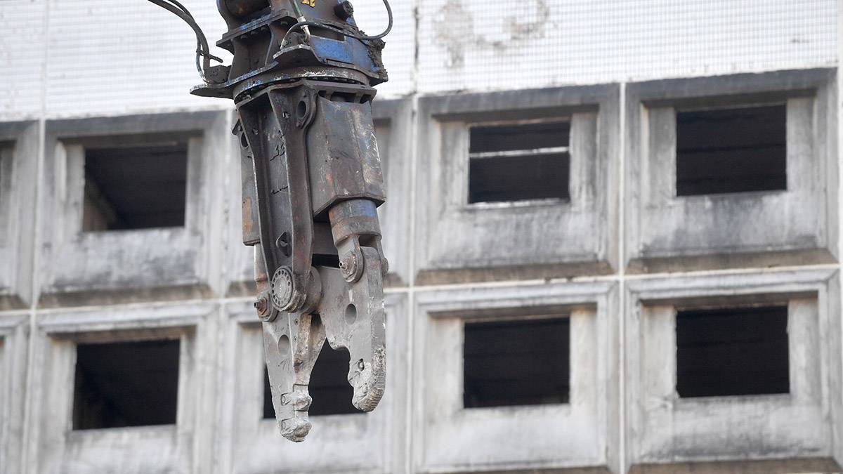 Бобров: В Хорошевском районе демонтировали незаконно пристроенные к зданию лифтовые шахты