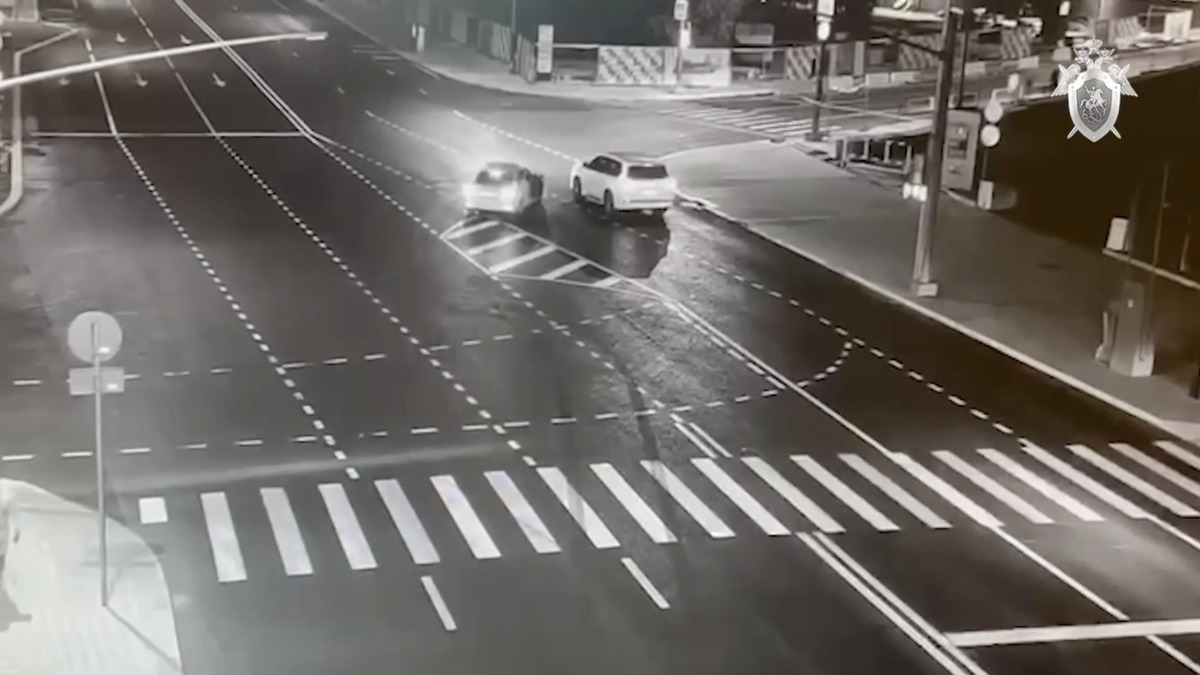 Появилось видео задержания водителя Lexus, который протащил полицейского по дороге