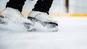 Сын погибших фигуристов Шишковой и Наумова заплакал на чемпионате США