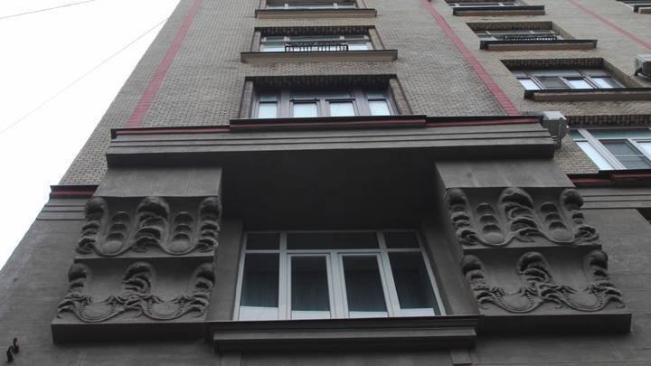 Дом Нирнзее, строившийся в 1910-е для сдачи маленьких квартир