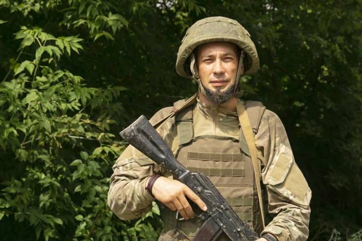 Офицер Александр Радченя / Фото: Минобороны РФ