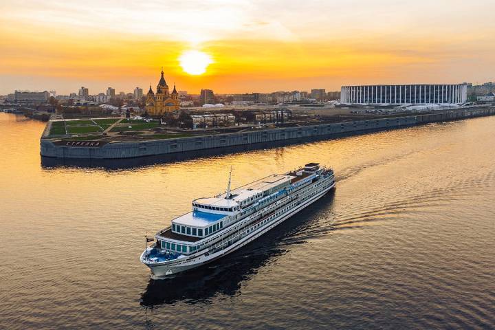 Речной круиз осенью: не только красиво, но и выгодно