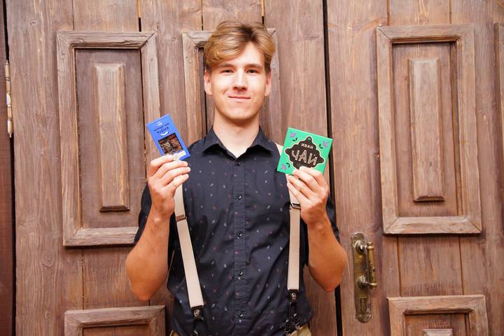 Семен Бойков, участник студенческой команды Московского государственного университета пищевых производств, которая вывела на столичный рынок новинку — прессованый травяной чай