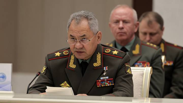 Шойгу предложил использовать в рамках спецоперации перспективные вооружения