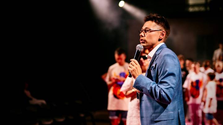 Говорить о героях на языке музыки: режиссер Дмитрий Бикбаев — о патриотизме, детях Донбасса и искусстве