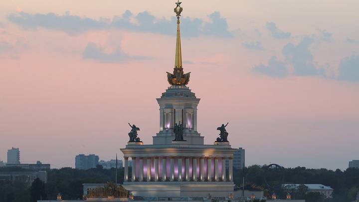 Москвичам рассказали, как пройдет День города на ВДНХ