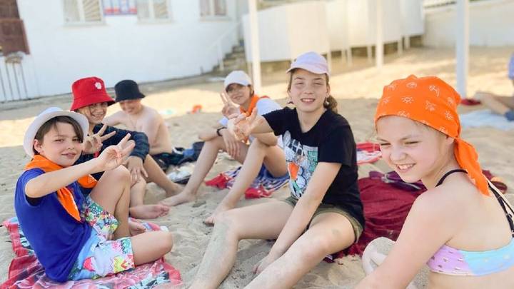 Горожанам рассказали, как прошли каникулы в летних лагерях Мосгортура