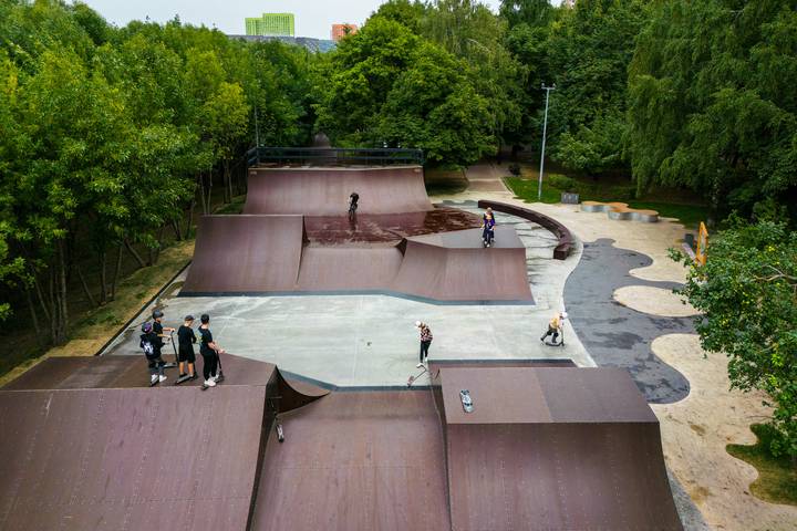 Скейт-площадка появилась в Солнцевском районе Москвы