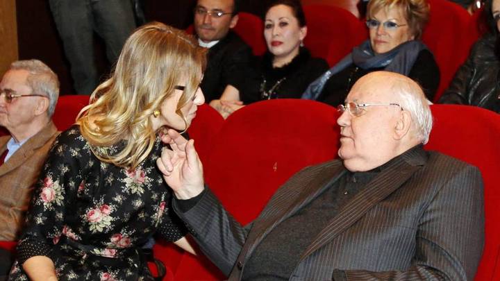 Собчак опубликовала «интимное» фото с Горбачевым