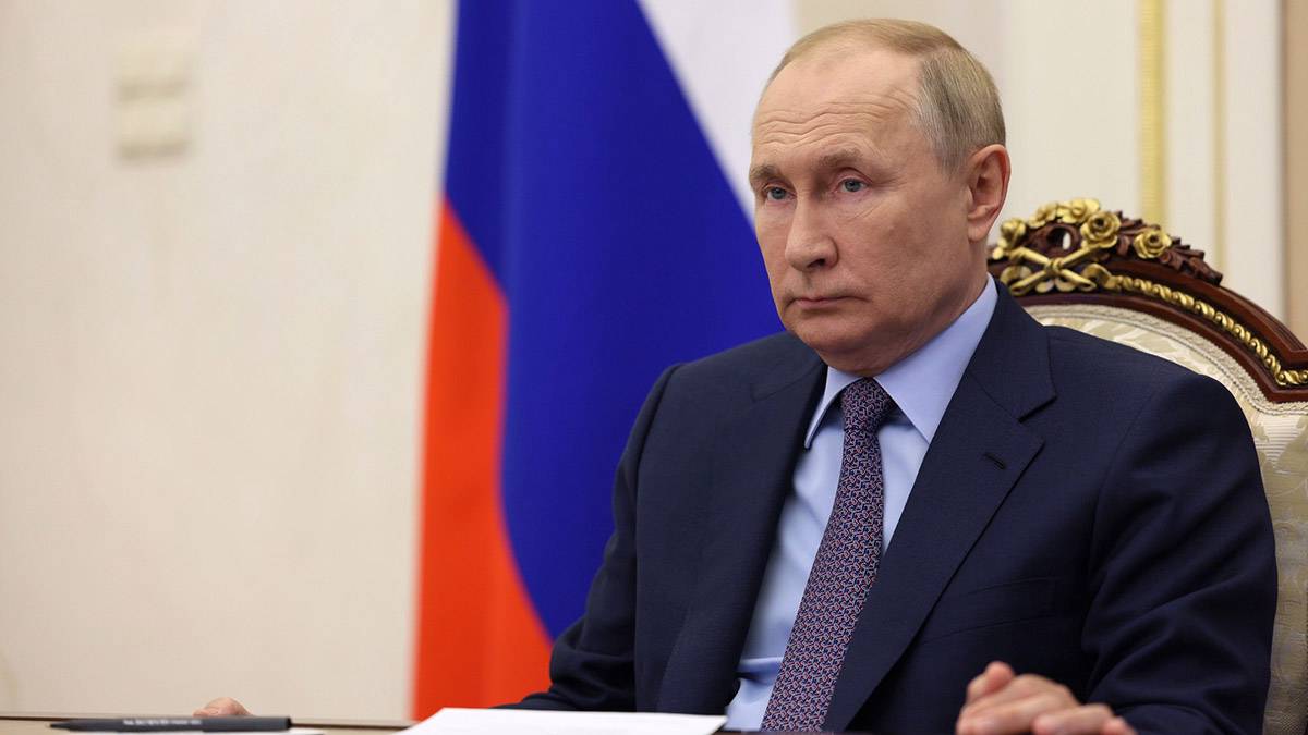 Путин: В телах погибших при крушении самолета Пригожина нашли следы гранат