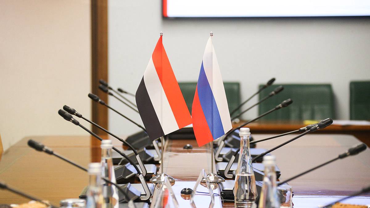 Посольство РФ в Йемене ищет возможность вывезти россиян с острова Сокотра