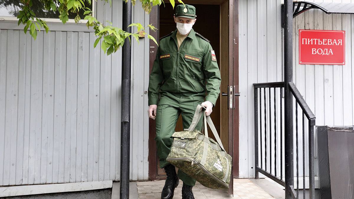 Большинство мобилизованных в Белгороде приехали в военкомат добровольно