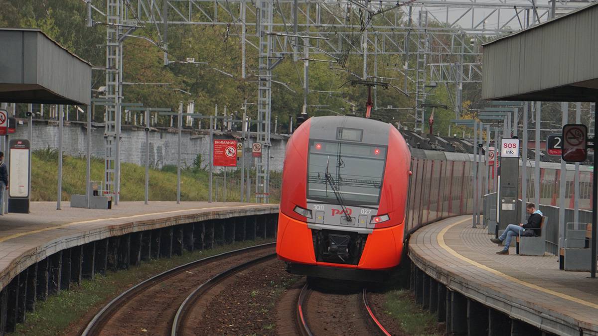 ЦППК запустит более 80 дополнительных поездов на майские праздники